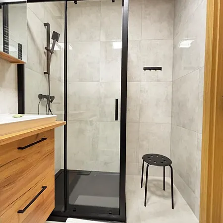 Bemowo 2! Garage! - Book It Apartmán